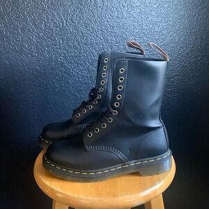 Dr Martins 1490 Vegan Leather Boots size 8